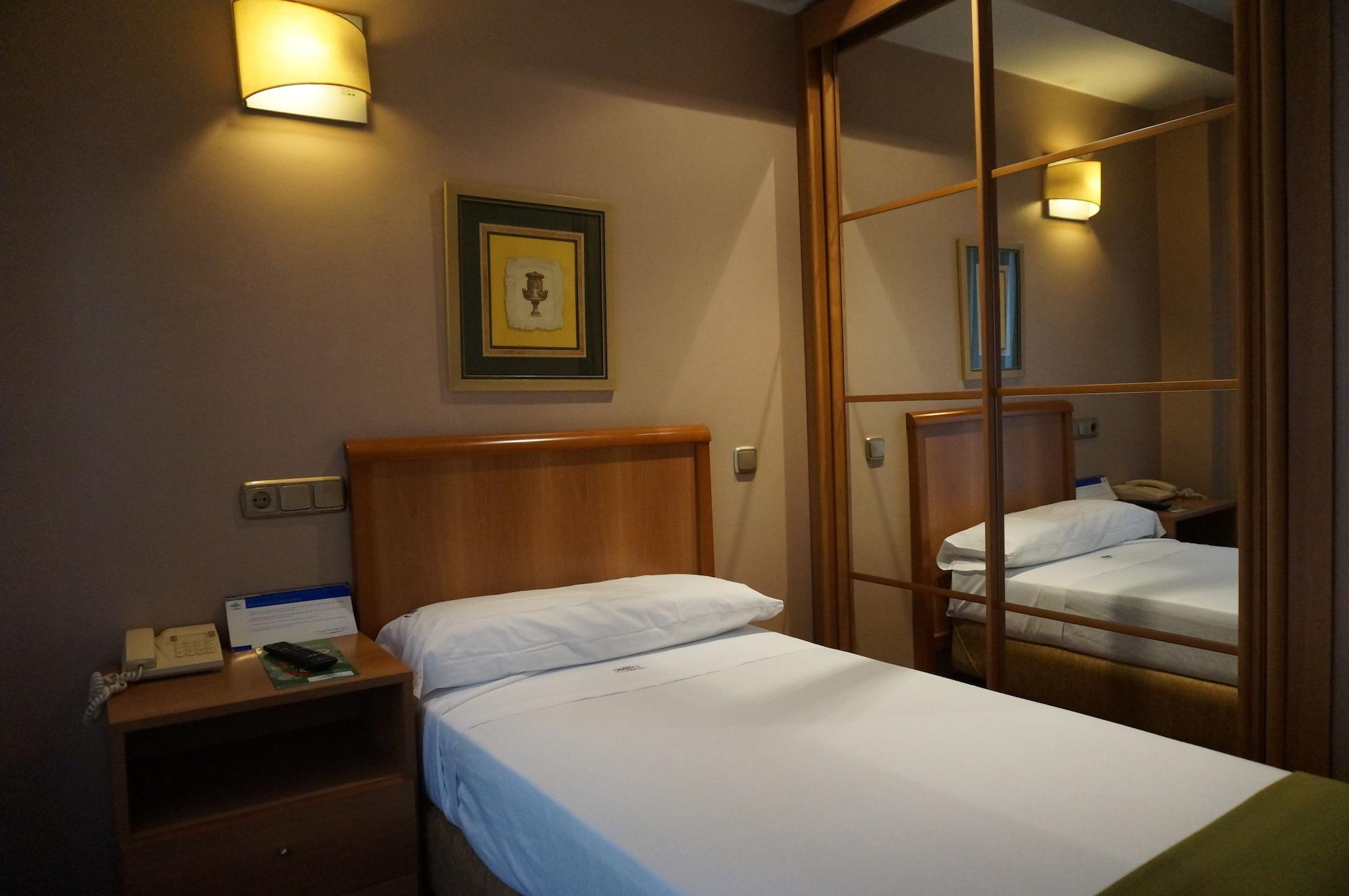 Hotel Carreno اوفيدو المظهر الخارجي الصورة