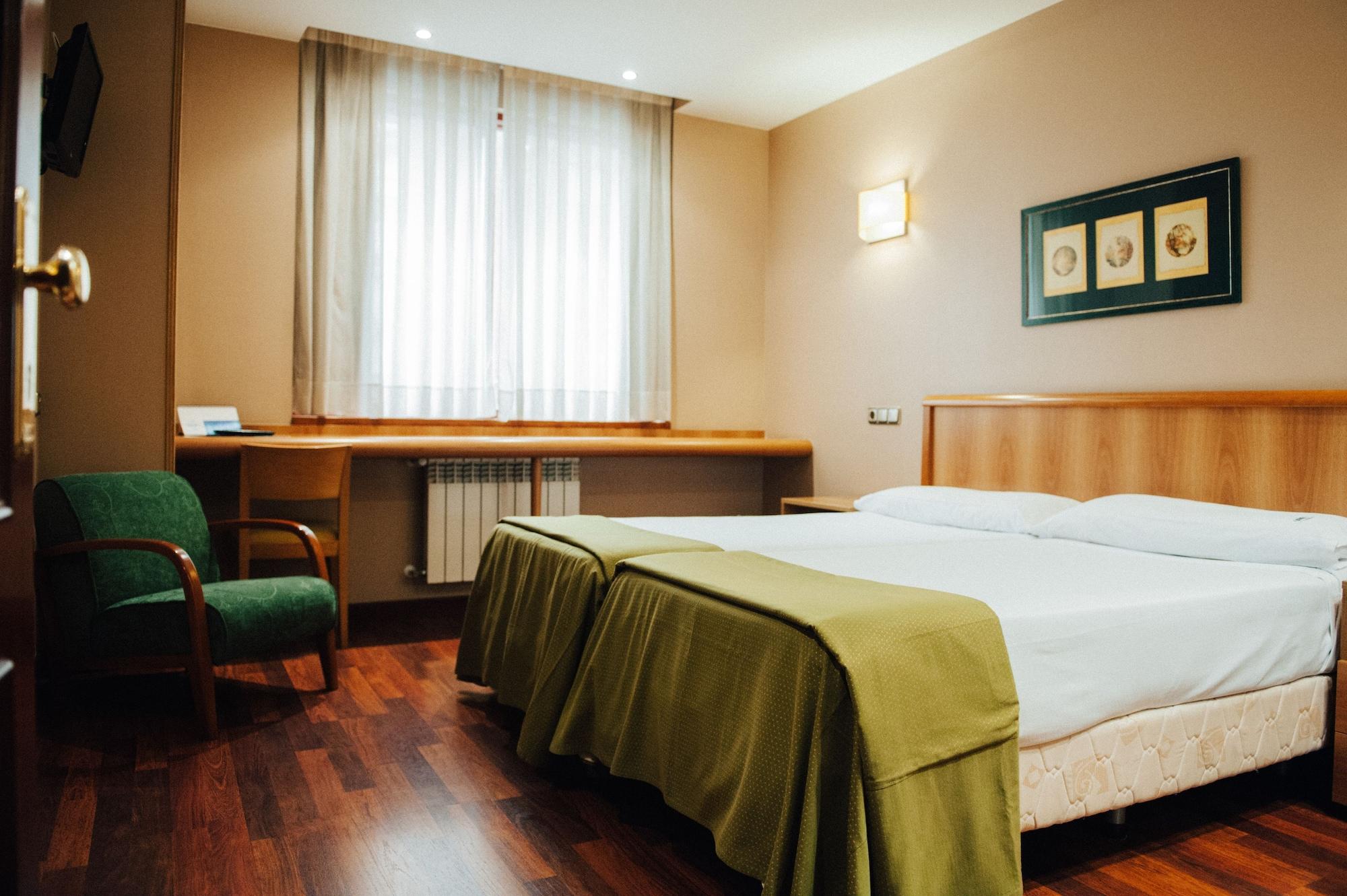 Hotel Carreno اوفيدو المظهر الخارجي الصورة