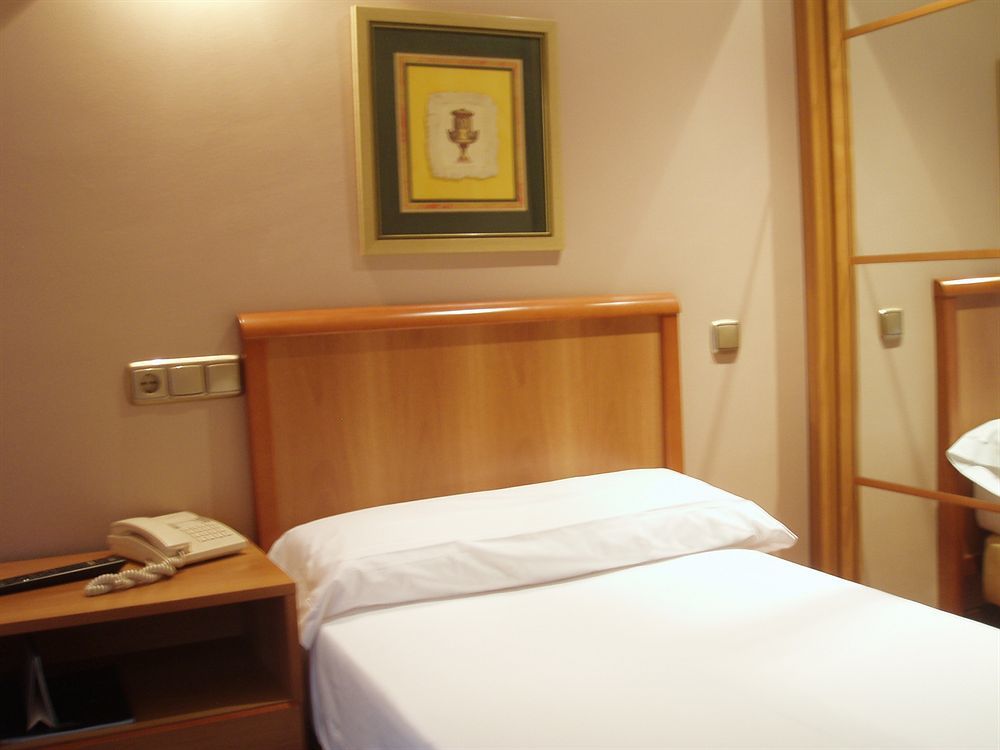 Hotel Carreno اوفيدو المظهر الخارجي الصورة