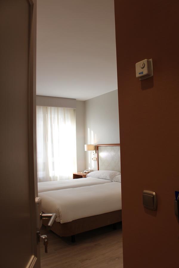 Hotel Carreno اوفيدو المظهر الخارجي الصورة