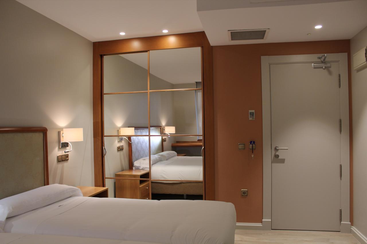Hotel Carreno اوفيدو المظهر الخارجي الصورة