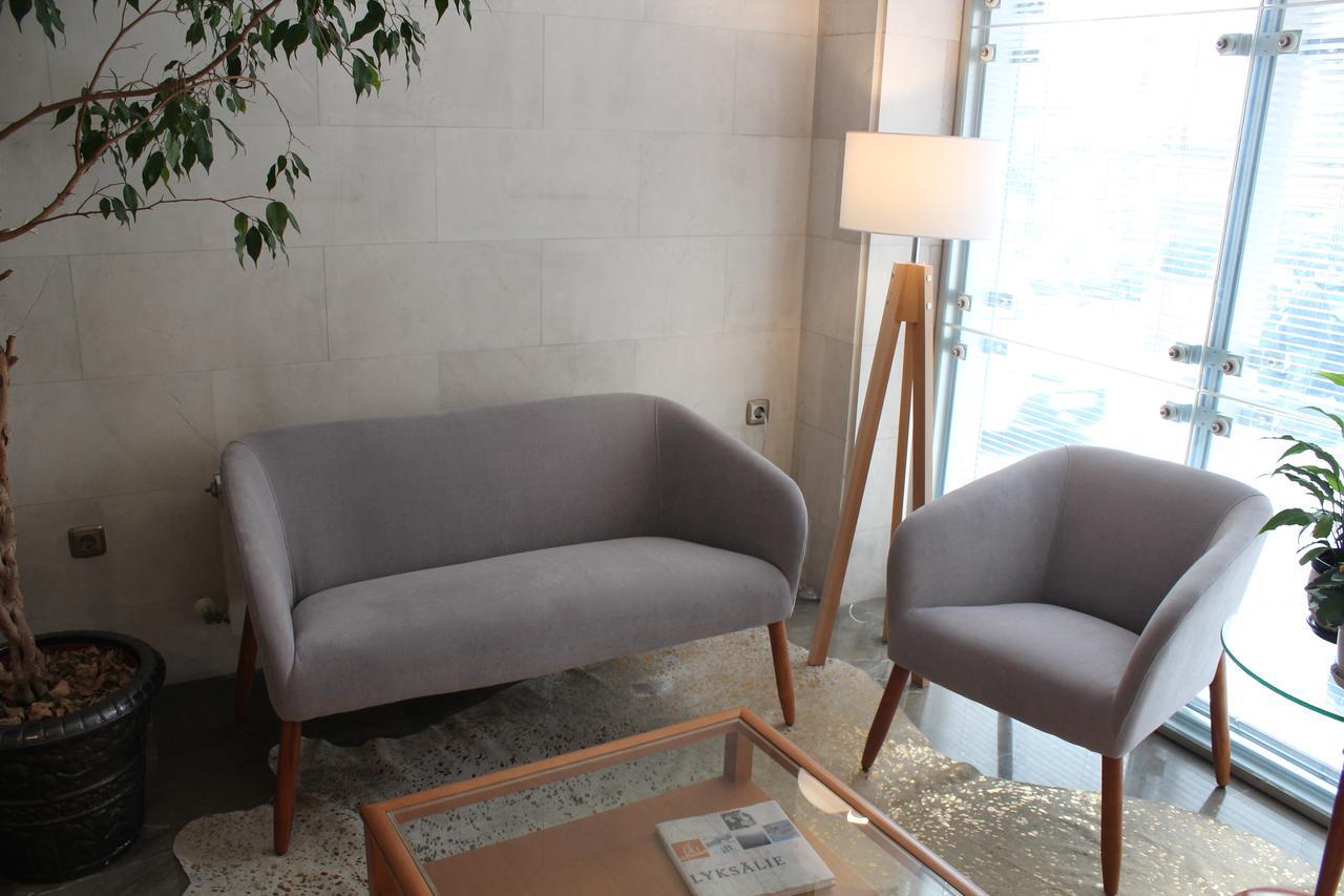 Hotel Carreno اوفيدو المظهر الخارجي الصورة