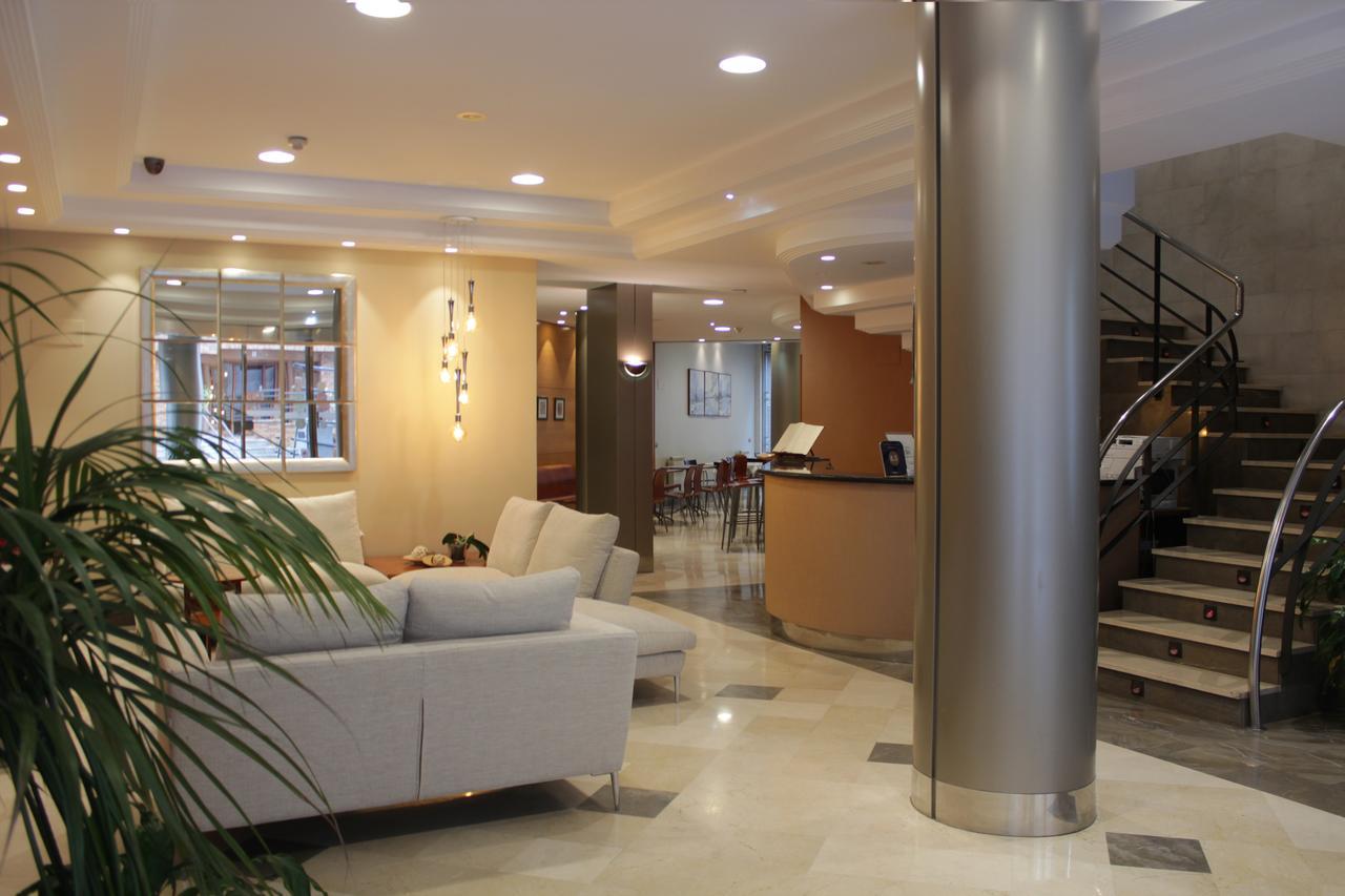 Hotel Carreno اوفيدو المظهر الخارجي الصورة