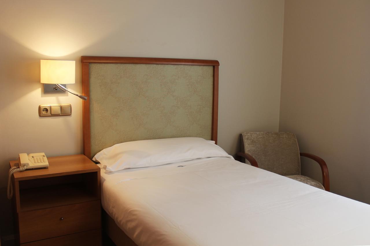 Hotel Carreno اوفيدو المظهر الخارجي الصورة