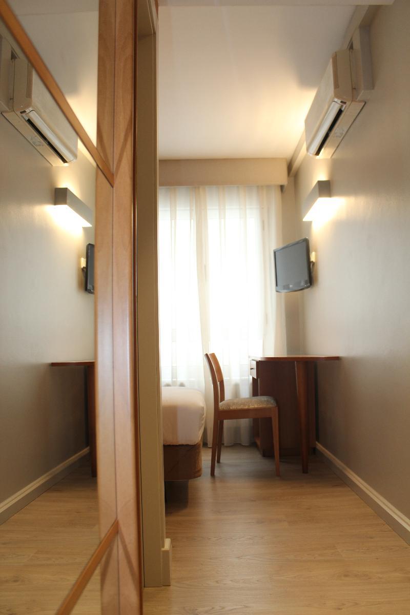 Hotel Carreno اوفيدو المظهر الخارجي الصورة