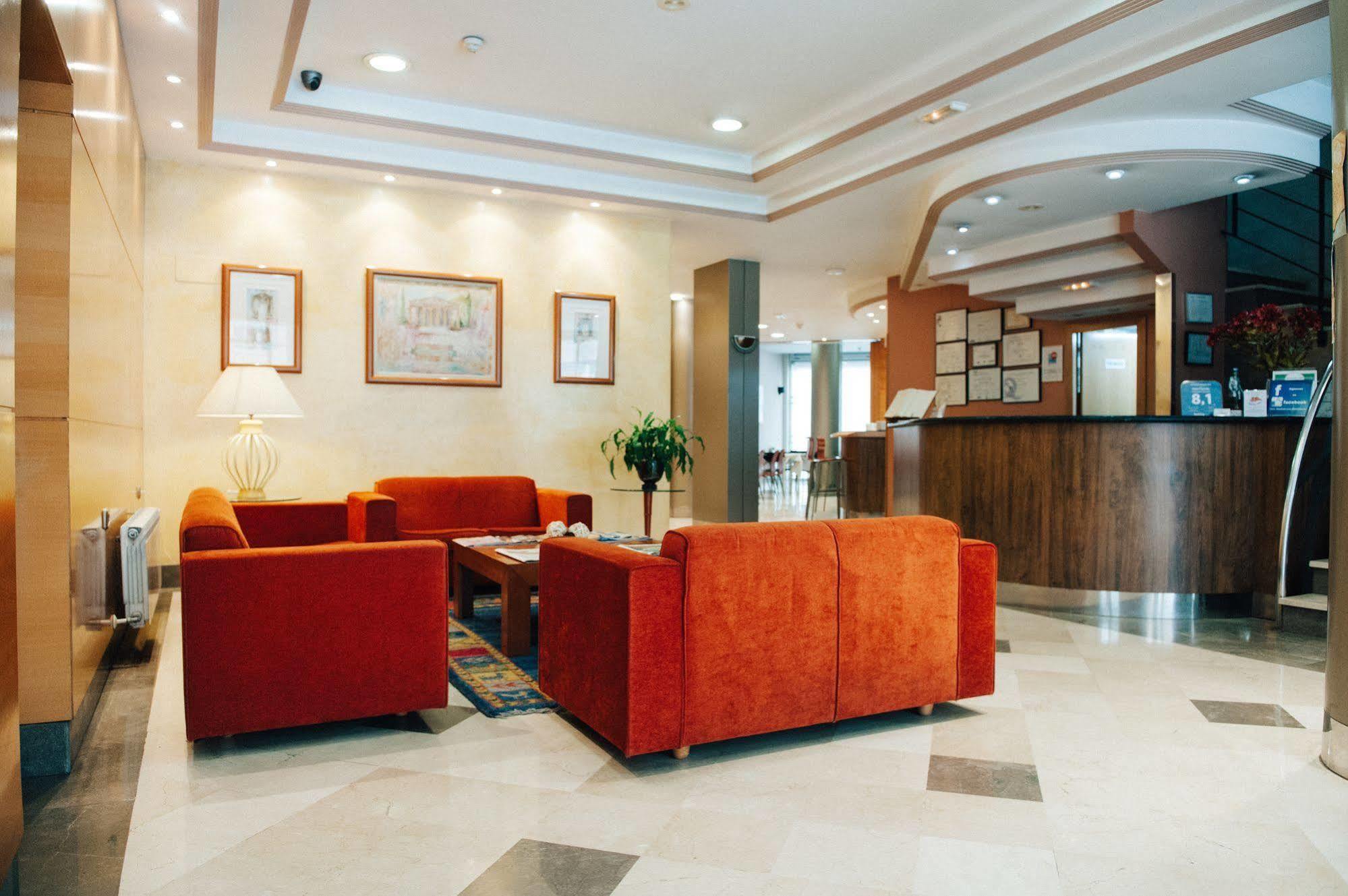 Hotel Carreno اوفيدو المظهر الخارجي الصورة